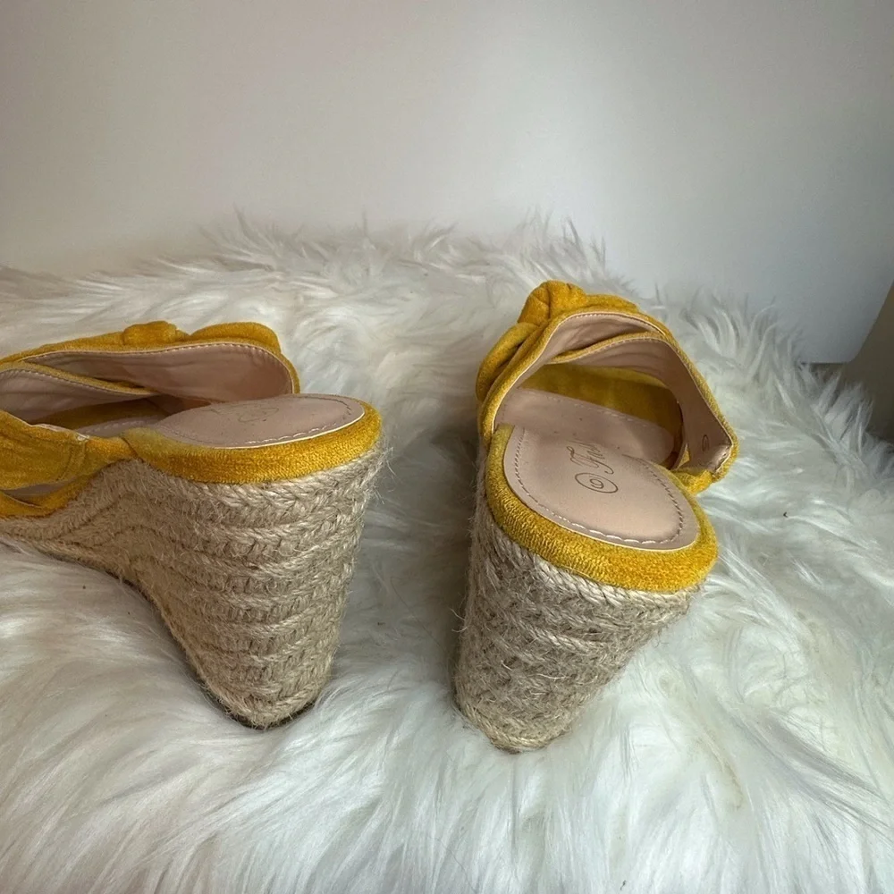 Yellow Espadrille Shoes with Suede Finish